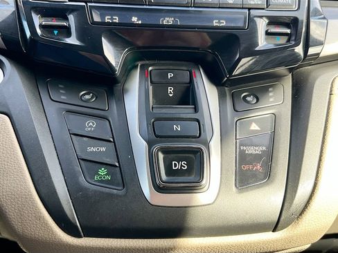 Used 2022 Honda Odyssey EX-L image 16