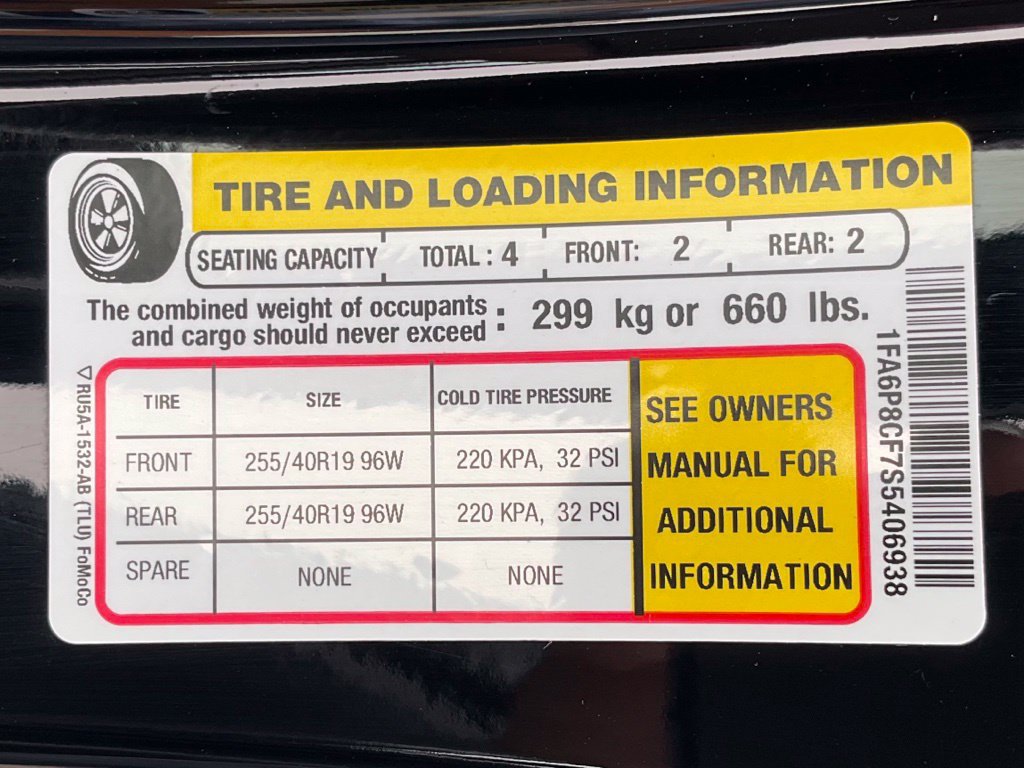 Used 2025 Ford Mustang GT Premium RWD image 39