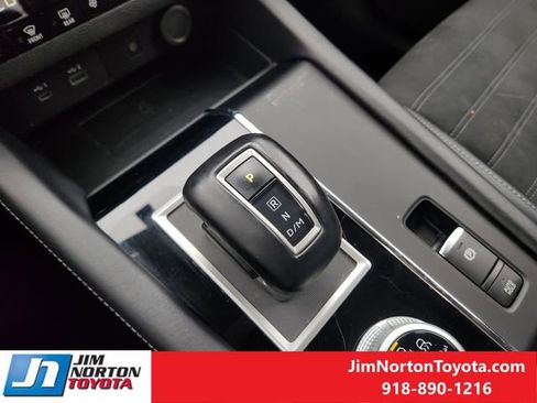 Used 2024 Mitsubishi Outlander SE image 23