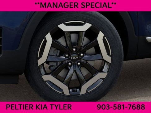 New 2025 Kia Telluride S image 10