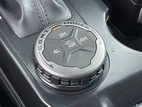 Used 2025 Ford Bronco Big Bend image 20