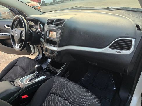 Used 2016 Dodge Journey SXT FWD image 27