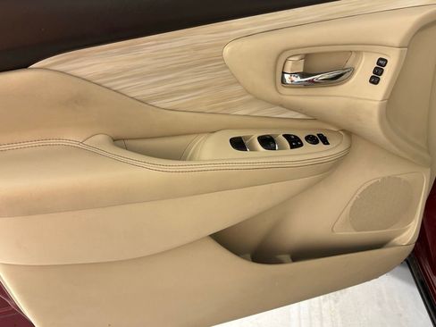 Used 2018 Nissan Murano Platinum w/ Cargo Package FWD image 26