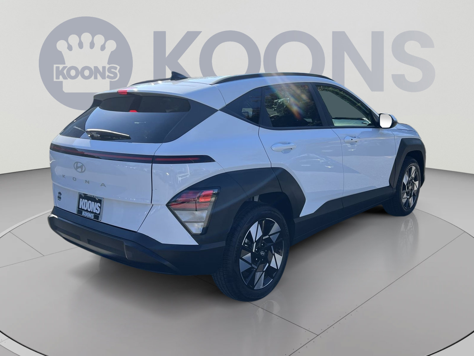 Used 2025 Hyundai Kona SEL FWD image 7