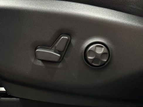 New 2026 Chrysler Pacifica Select w/ S Appearance Package image 24