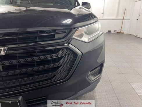 Used 2019 Chevrolet Traverse LS w/ LPO, Black Accent Package AWD/4WD image 12