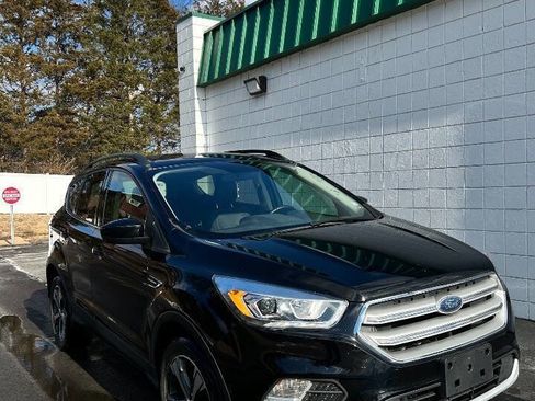 Used 2018 Ford Escape SEL image 1
