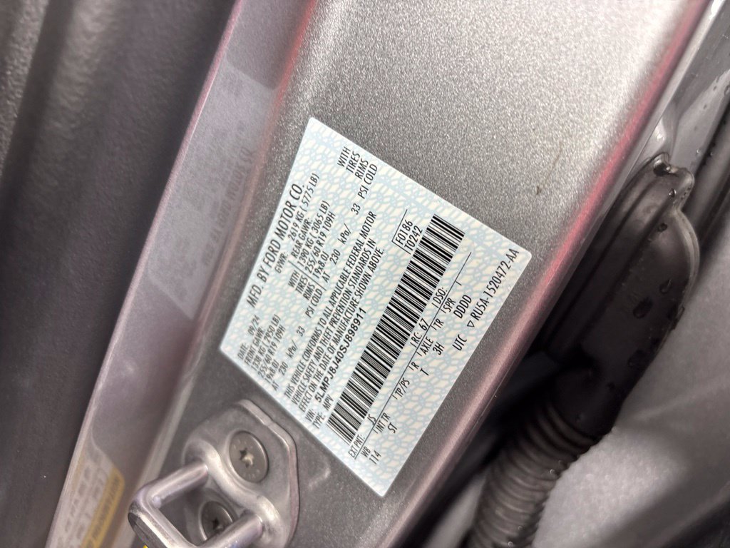 Used 2025 Lincoln Nautilus Premier AWD/4WD image 31