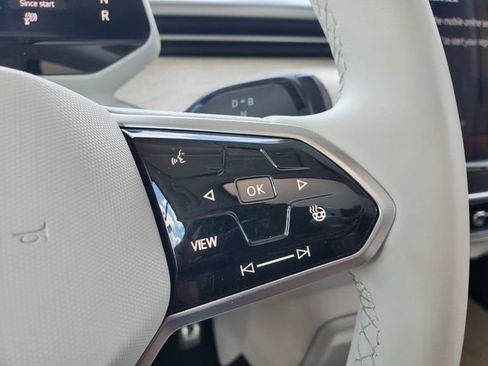 Certified 2025 Volkswagen ID. Buzz 1st Edition RWD image 27