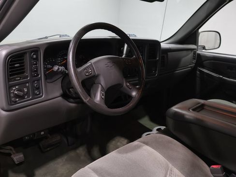 Used 2004 Chevrolet Silverado 1500 4x4 Extended Cab w/ Light Duty Power Package image 15