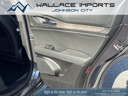 Used 2023 Alfa Romeo Stelvio Ti image 42