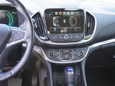 Used 2018 Chevrolet Volt Premier w/ Driver Confidence Package FWD image 14
