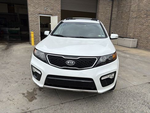 Used 2011 Kia Sorento SX image 9