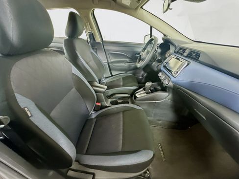Used 2025 Nissan Versa SV FWD image 28