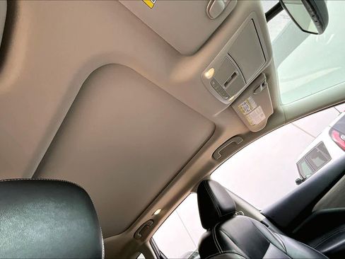 Used 2018 Nissan Murano SL w/ Moonroof Package FWD image 14