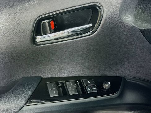 Used 2020 Toyota Prius Prime XLE FWD image 19