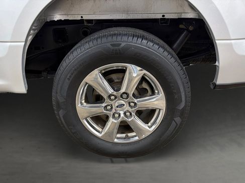 Used 2018 Ford F150 XLT w/ Equipment Group 302A Luxury image 15