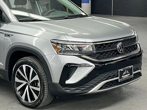 Used 2022 Volkswagen Taos SE image 39