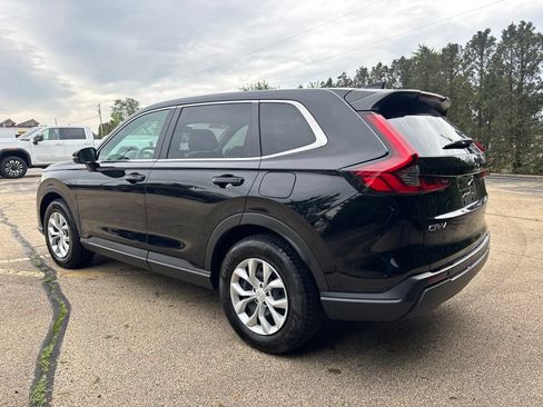Used 2025 Honda CR-V LX image 5