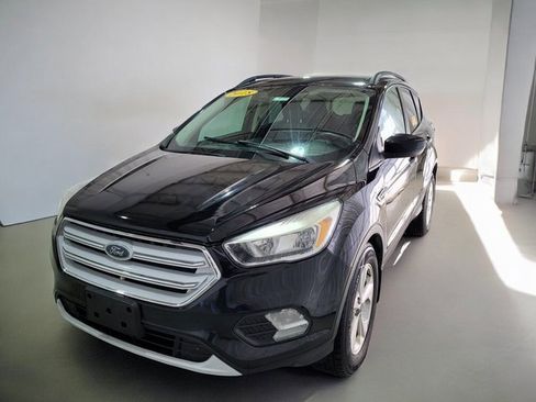Used 2018 Ford Escape SE image 14