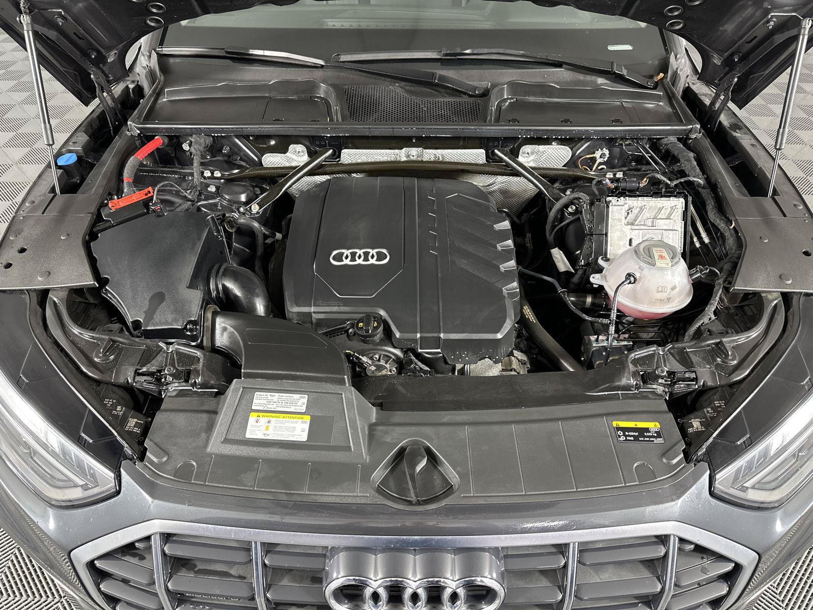 Used 2021 Audi Q5 2.0T Premium Plus w/ Premium Plus Package AWD/4WD image 3