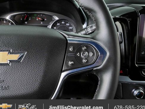 Used 2023 Chevrolet Traverse LT FWD image 10