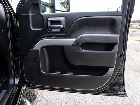 Used 2018 Chevrolet Silverado 2500 LT w/ Texas Edition image 12