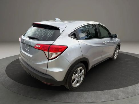 Used 2020 Honda HR-V LX image 5