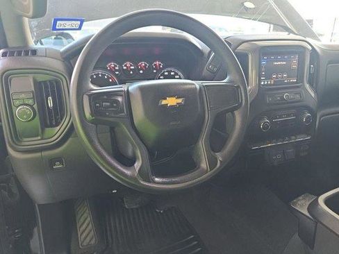 Used 2022 Chevrolet Silverado 1500 Custom image 5