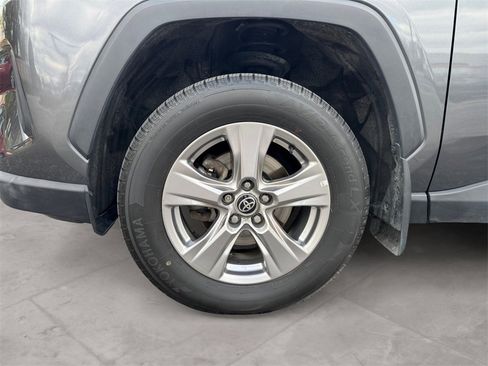 Used 2022 Toyota RAV4 XLE image 14