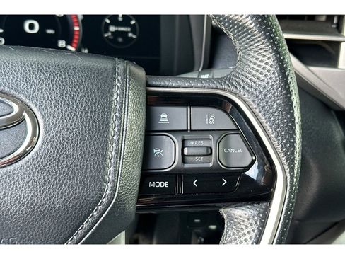 Used 2024 Toyota Tundra Limited AWD/4WD image 28