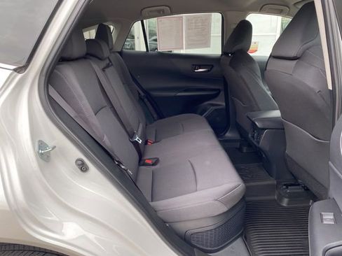 Certified 2024 Toyota Venza LE image 20