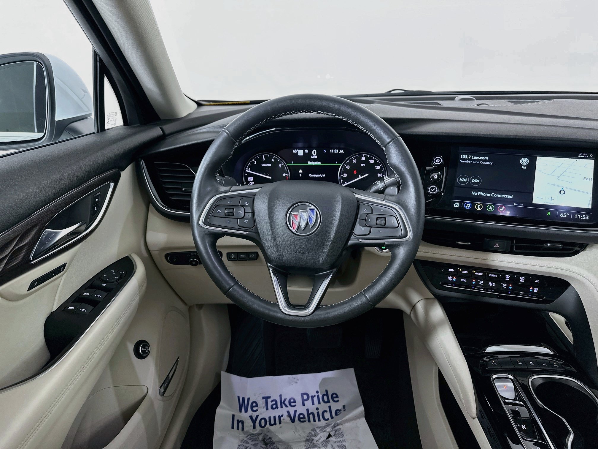 Used 2022 Buick Envision Avenir w/ Technology Package II FWD image 23