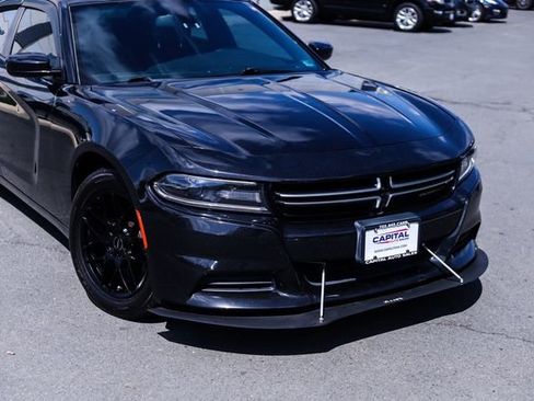 Used 2015 Dodge Charger SE w/ Sport Appearance Group RWD image 5
