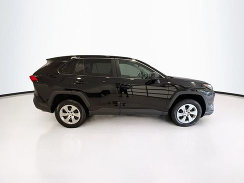 Used 2025 Toyota RAV4 LE AWD/4WD image 7