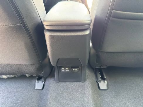 New 2026 Toyota Prius Plug-In Hybrid FWD image 27