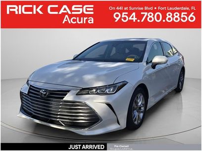 Used 2022 Toyota Avalon XLE w/ Moonroof Package
