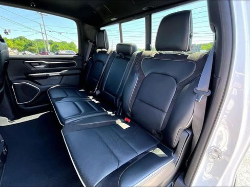 Used 2023 RAM 1500 Laramie AWD/4WD image 19
