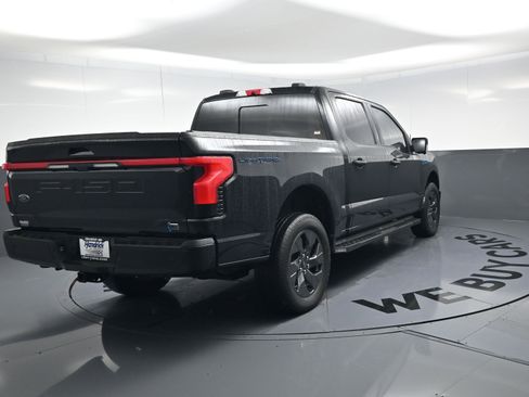 Used 2023 Ford F150 Lightning Lariat image 9