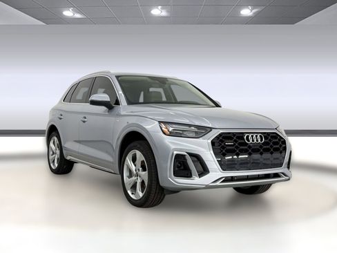 Certified 2025 Audi Q5 2.0T Premium Plus AWD/4WD image 7