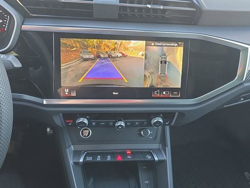 Used 2025 Audi Q3 2.0T Premium Plus w/ Premium Plus Package image 18