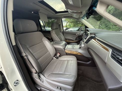 Used 2015 GMC Yukon XL Denali w/ Open Road Package AWD/4WD image 30