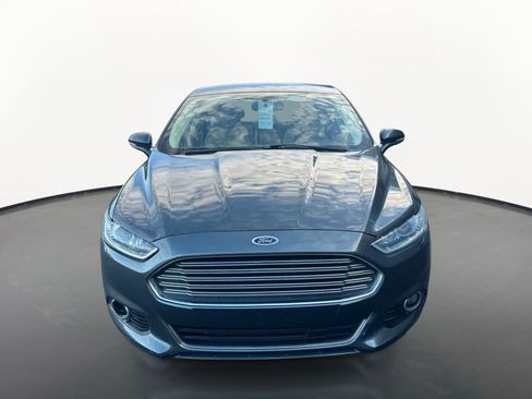 Used 2015 Ford Fusion SE w/ Equipment Group 202A FWD image 8