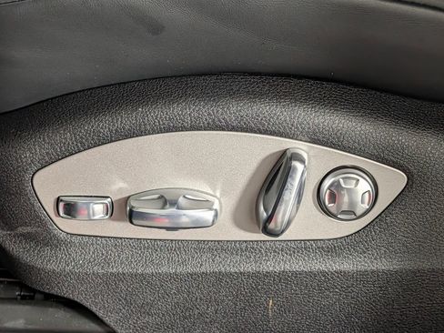 New 2026 Porsche Macan image 29