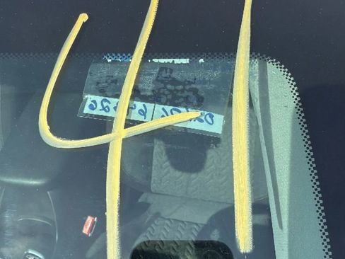 Used 2022 Chevrolet Equinox LT image 31