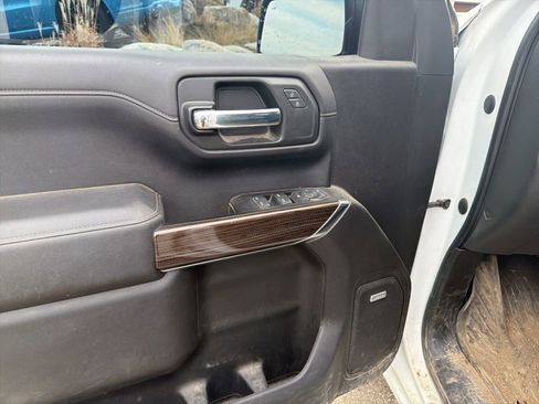 Used 2020 Chevrolet Silverado 1500 RST image 18