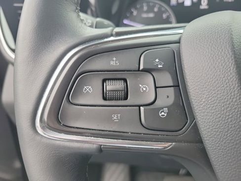 Used 2023 Buick Envision Avenir image 32