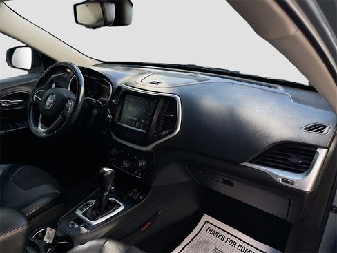 Used 2014 Jeep Cherokee Trailhawk w/ Comfort/Convenience Group image 27