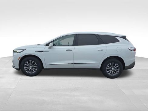 Used 2022 Buick Enclave Essence w/ Trailering Package, 5000 lbs. AWD/4WD image 2
