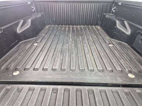 Used 2022 Toyota Tacoma TRD Sport w/ Technology Package RWD image 25